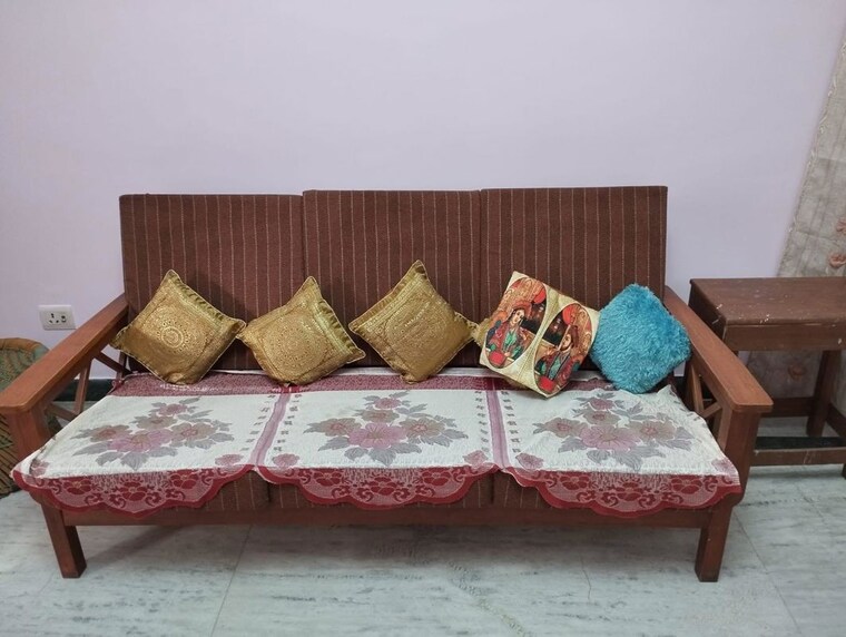 Bedroom, sector 23 3 Bedroom 1600 Sq.Ft. Builder Floor In Sector 23 Gurgaon 10394666
