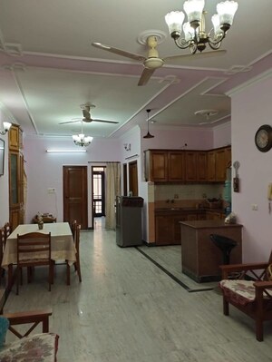 Living Room in 3 BHK Builder Floor at Sector 23 – for Rent