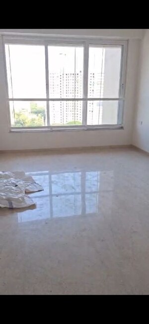 Master Bedroom in 3 BHK Apartment at Kalpataru Radiance, Goregaon West – for Sale