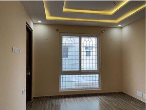 Room in 3 BHK Villa at High Grounds – for Rent