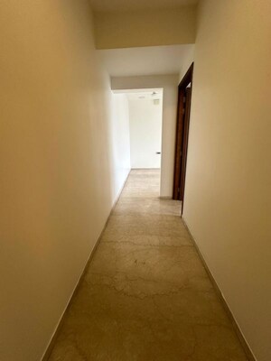 Room in 3 BHK Apartment at Omkar Alta Monte, Malad East – for Rent