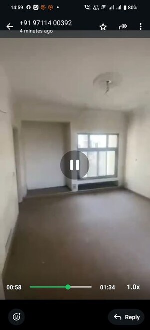Room in 4 BHK Apartment at Icon Apartments, Chi Iii Greater Noida – for Sale