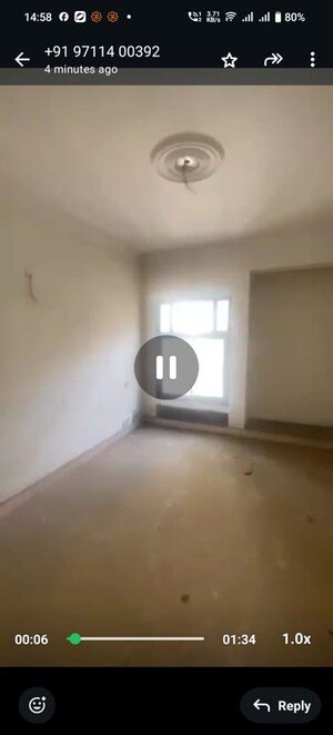 Room in 4 BHK Apartment at Icon Apartments, Chi Iii Greater Noida – for Sale