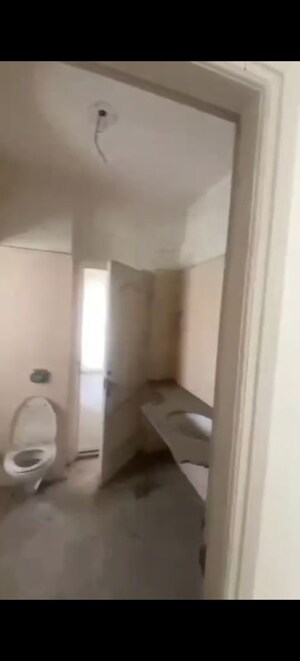 Bathroom in 4 BHK Apartment at Icon Apartments, Chi Iii Greater Noida – for Sale