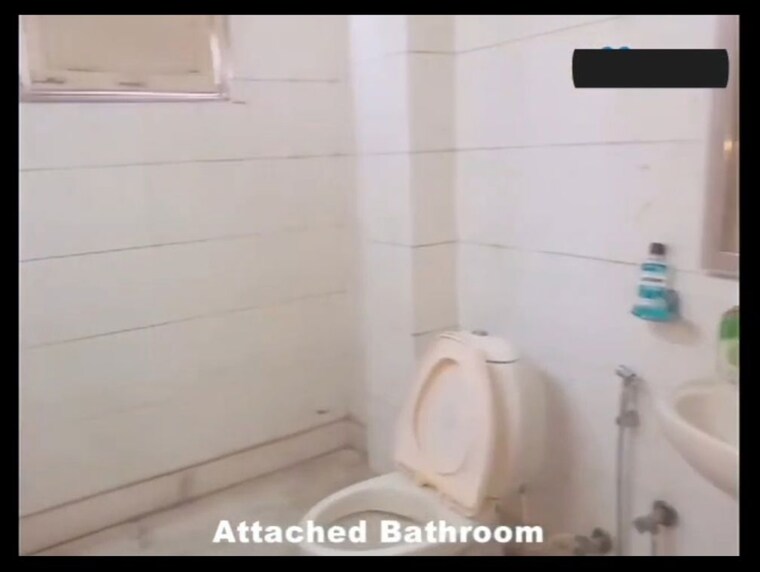 Bathroom, geetanjali enclave 5 Bedroom 4000 Sq.Ft. Builder Floor In Geetanjali Enclave Delhi 10394698