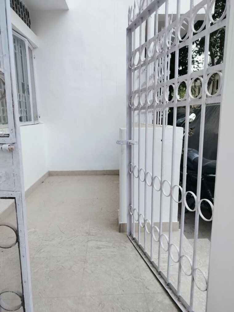 undefined, vasant kunj 3 Bedroom 2000 Sq.Ft. Apartment In Vasant Kunj Delhi 10394766