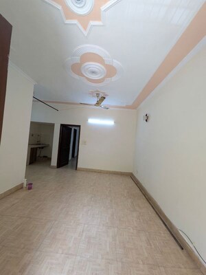 Room in 1 BHK Builder Floor at Ansal Plaza Sector-23, Sector 23 – for Rent