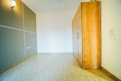 2 BHK Apartment For Sale in Gaur City 2 - 14th Avenue