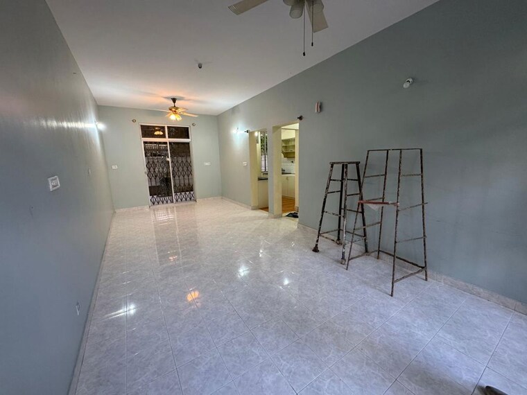 Room, singanhalli-enclave 4 Bedroom 1200 Sq.Ft. Independent House In Bommanahalli Bangalore 10379405