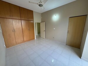 Room in 4 BHK Independent House at Singanhalli Enclave, Bommanahalli – for Sale