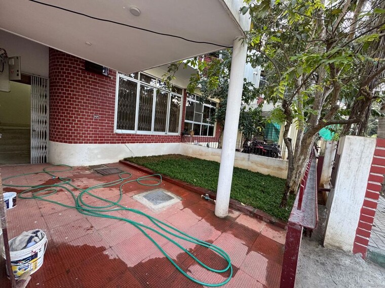 Balcony, singanhalli-enclave 4 Bedroom 1200 Sq.Ft. Independent House In Bommanahalli Bangalore 10379405