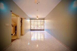 Room in 4 BHK Independent House at Singanhalli Enclave, Bommanahalli – for Sale