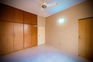 Room in 4 BHK Independent House at Singanhalli Enclave, Bommanahalli – for Sale