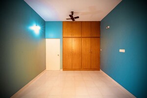 Room in 4 BHK Independent House at Singanhalli Enclave, Bommanahalli – for Sale