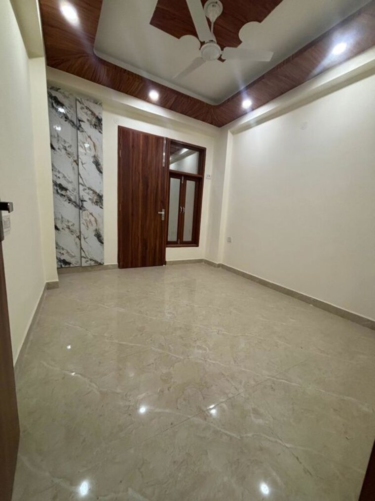 Room, sainik farm 1 Bedroom 600 Sq.Ft. Builder Floor In Sainik Farm Delhi 10394787