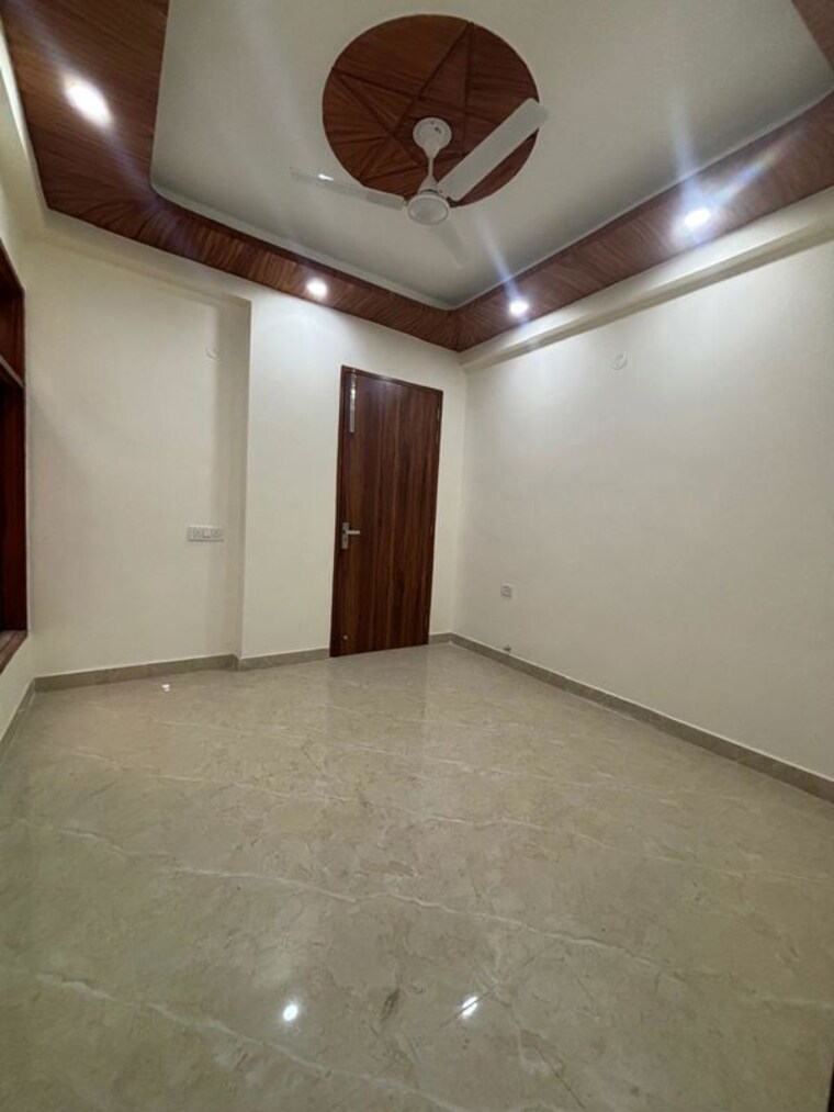 Room, sainik farm 1 Bedroom 600 Sq.Ft. Builder Floor In Sainik Farm Delhi 10394787