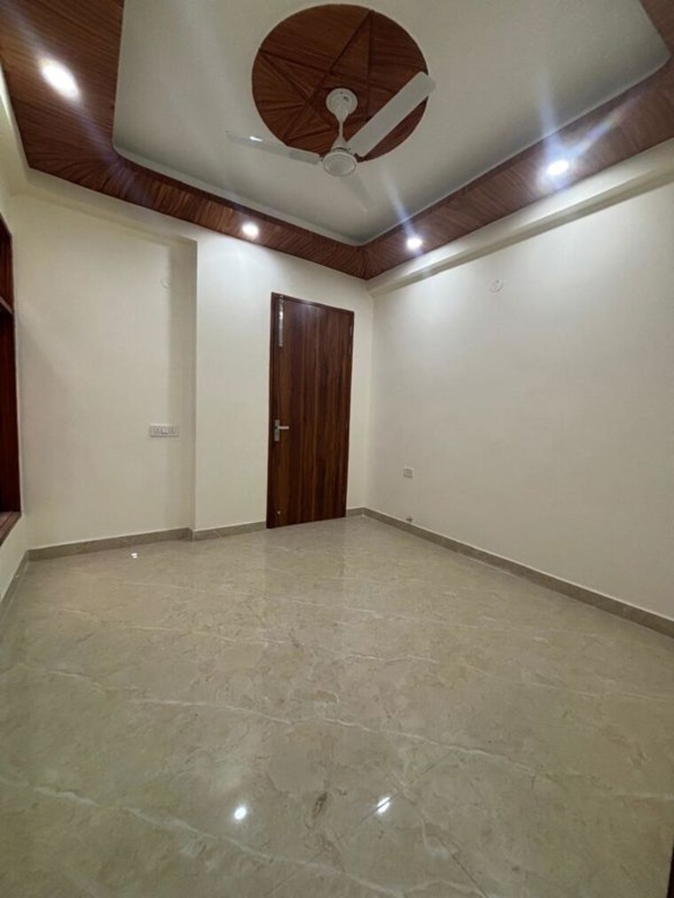 Room, sainik farm 1 Bedroom 600 Sq.Ft. Builder Floor In Sainik Farm Delhi 10394787