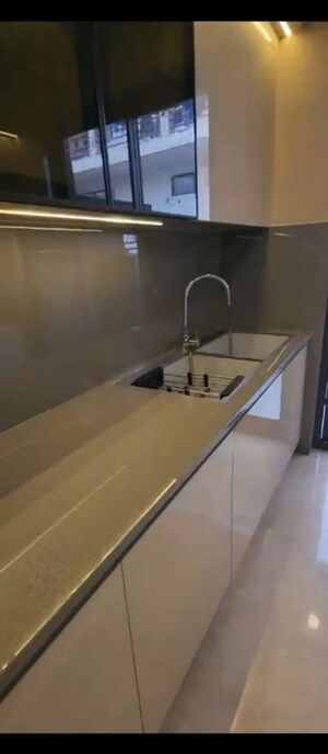 Furnished Amenities in 4 BHK Builder Floor at Ansal Plaza Sector-23, Sector 23 – for Rent