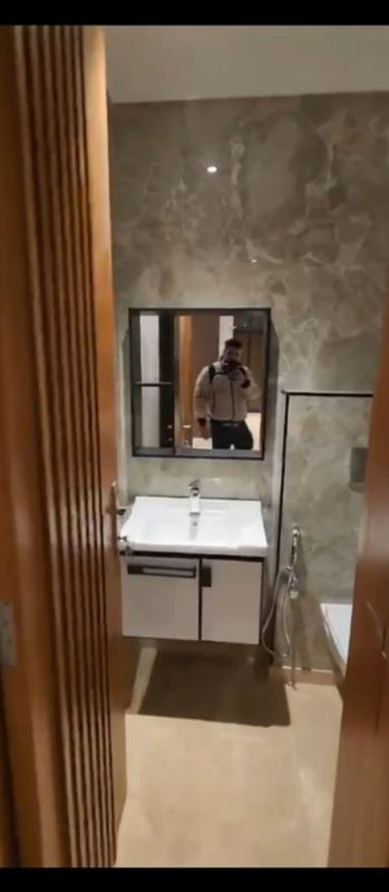 Bathroom, ansal-plaza-sector-23 4 Bedroom 2410 Sq.Ft. Builder Floor In Sector 23 Gurgaon 10394788