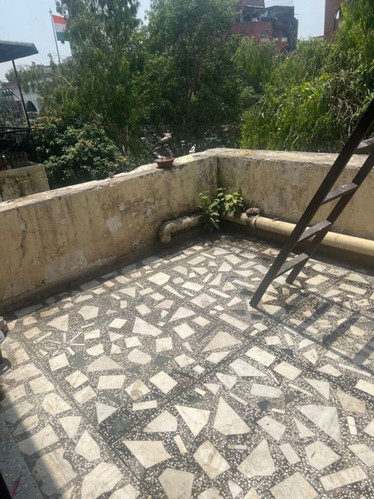 Balcony, vikas puri 2 Bedroom 500 Sq.Ft. Builder Floor In Vikas Puri Delhi 10394805