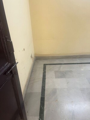 Balcony in 2 BHK Builder Floor at Vikas Puri – for Rent