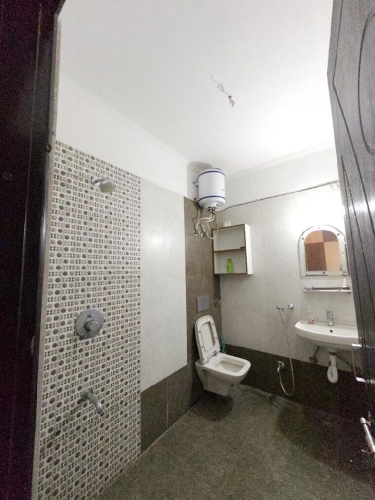 Bathroom, c scheme 2 Bedroom 1200 Sq.Ft. Builder Floor In C Scheme Jaipur 10394849