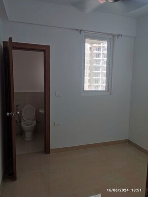 Room in 3 BHK Apartment at ATS Nobility, Sector 4 Greater Noida – for Sale