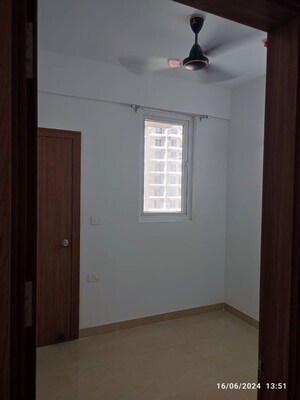 Room in 3 BHK Apartment at ATS Nobility, Sector 4 Greater Noida – for Sale