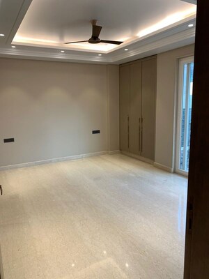 Room in 4 BHK Builder Floor at Vasant Vihar – for Sale