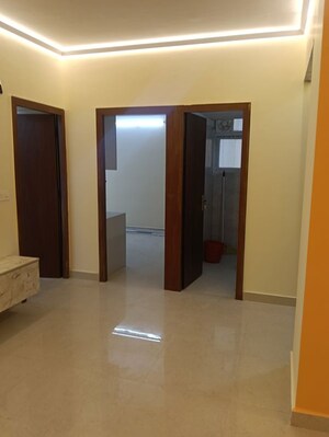 Room in 2 BHK Apartment at Signature Global Proxima, Sector 89 – for Rent