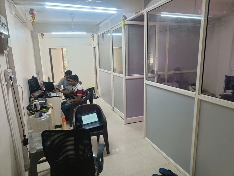 Common Area, kothrud Commercial Office Space 750 Sq.Ft. In Kothrud Pune 10394896