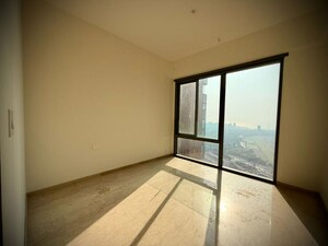 Room in 5 BHK Apartment at Piramal Mahalaxmi Central Tower, Mahalaxmi – for Sale