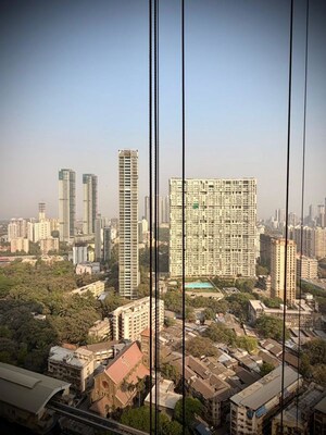 Balcony in 5 BHK Apartment at Piramal Mahalaxmi Central Tower, Mahalaxmi – for Sale