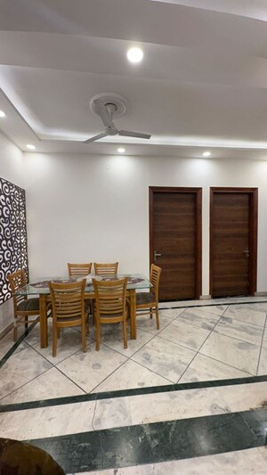 Room in 3 BHK Builder Floor at Migsun Alpha Central, Alpha Ii Greater Noida – for Rent