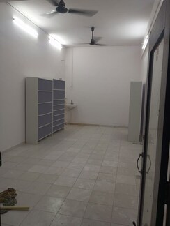 Retail Shop For Sale in Rosa Gardenia