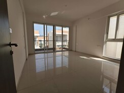 2 BHK + Servant Room Apartment For Rent in K Raheja Amaryllis Viva