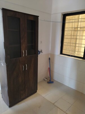 Room in 2 BHK Apartment at Amrut Park Kalyani Nagar, Kalyani Nagar – for Rent