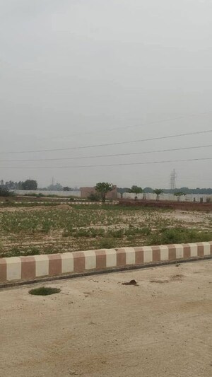  Plot For Sale in Satya Merano Greens, Sector 99a