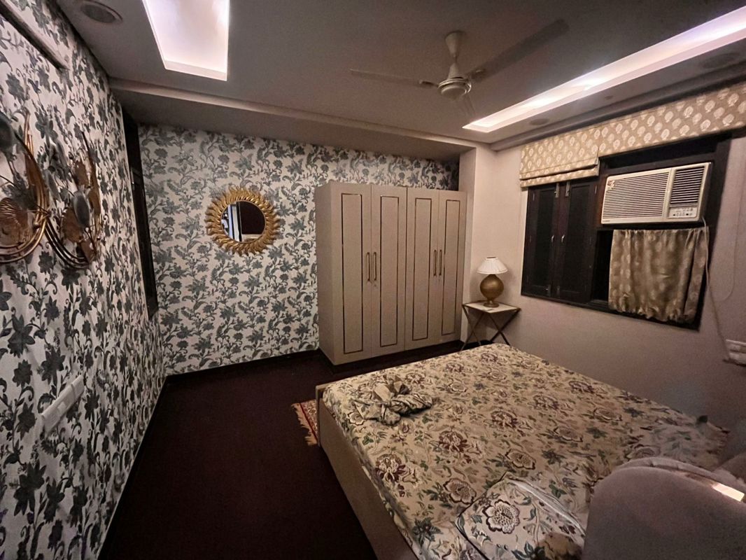 2 BHK Builder Floor For Rent in Sodala