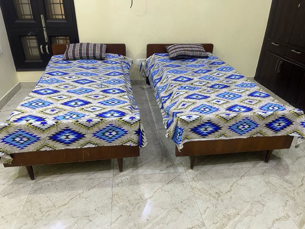 3 BHK Builder Floor For Rent in DLF Phase II