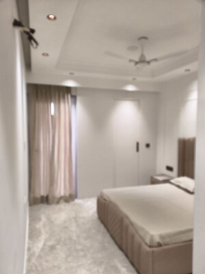 Bathroom in 1 BHK Builder Floor at Sector 47 – for Rent