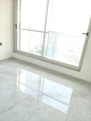 Room in 2.5 BHK Apartment at Chandak Stella, Goregaon West – for Rent