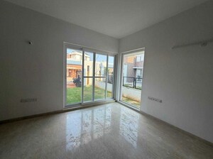 Room in 3 BHK Villa at Sterling Villa Grande, Whitefield – for Rent