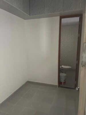 Room in 4 BHK Apartment at Ninex City, Sector 76 – for Rent