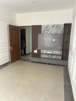 4 BHK + Servant Room Apartment For Rent in Ninex City
