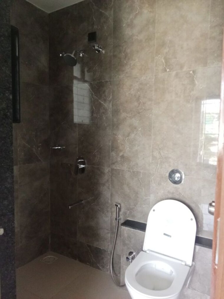 Bathroom, alpha-apartments-kalyani-nagar 1 Bedroom 600 Sq.Ft. Apartment In Kalyani Nagar Pune 10395030