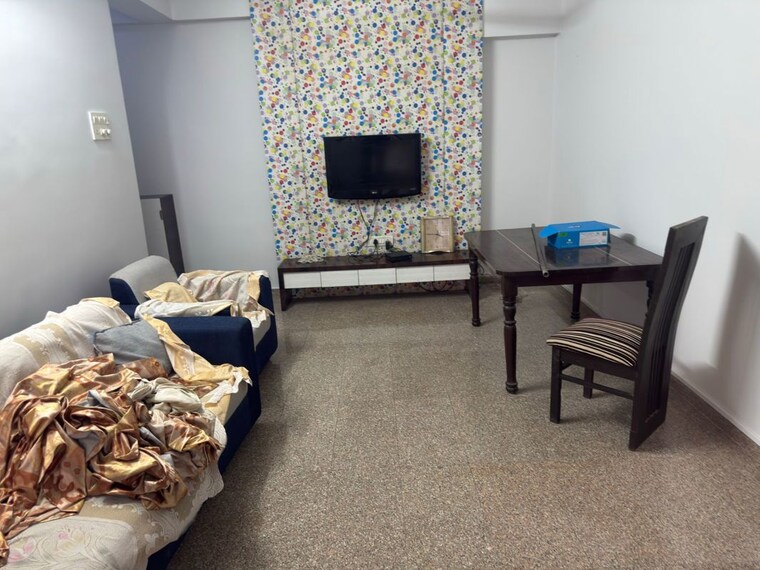 Living Room, dindoshi-onkar-chs 1 Bedroom 350 Sq.Ft. Apartment In Malad East Mumbai 10395095