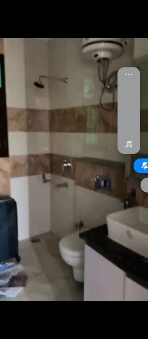 Team Area in 3 BHK Builder Floor at Ansal Plaza Sector-23, Sector 23 – for Rent