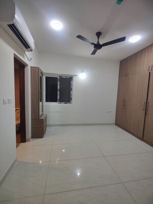 Room in 3 BHK Apartment at Prestige Beverly Hills, Kokapet – for Rent