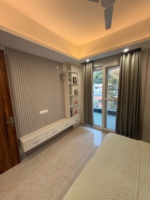 Room in 2 BHK Apartment at Laxman Chowk – for Sale